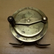 ROUSEK  mosazn� ,   pr. 62 mm, s vypac� �ehta�kou, vyv�en� k���ov�  kli�ka ,signovan� Fishing sport �.S.R,katal. ��s.86/62